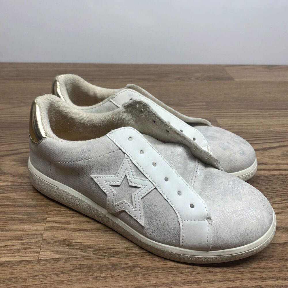 Torrid Low Top Lace Up Sneakers Size 8 W Wide Womens White Star Shoes